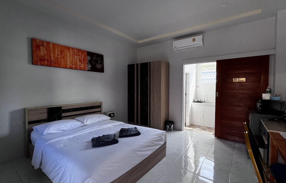 The Perfect Blend: How Hotels Are Redefining Business and Leisure Travel